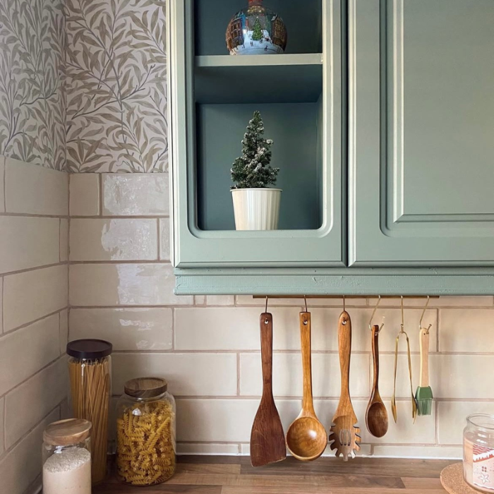 William Morris natural neutral Willow Bough. 